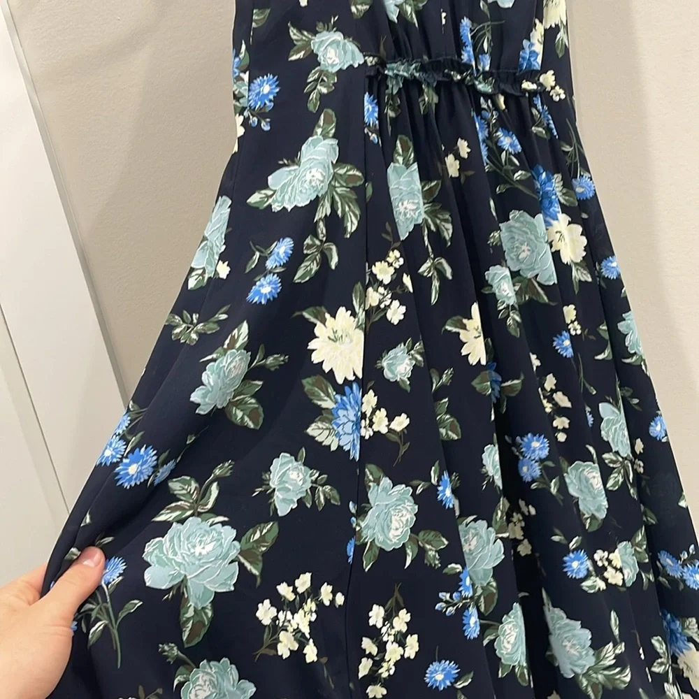 Ann Taylor Factory Fit& Flare Floral Dress size 00P - Picture 6 of 7